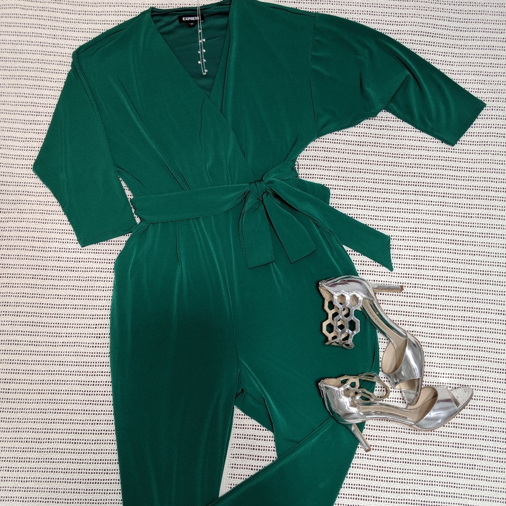 Express Jumpsuit Emerald Green 💚 Size XS